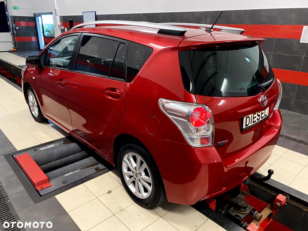 Toyota Verso 2.0 D-4D Executive - 7