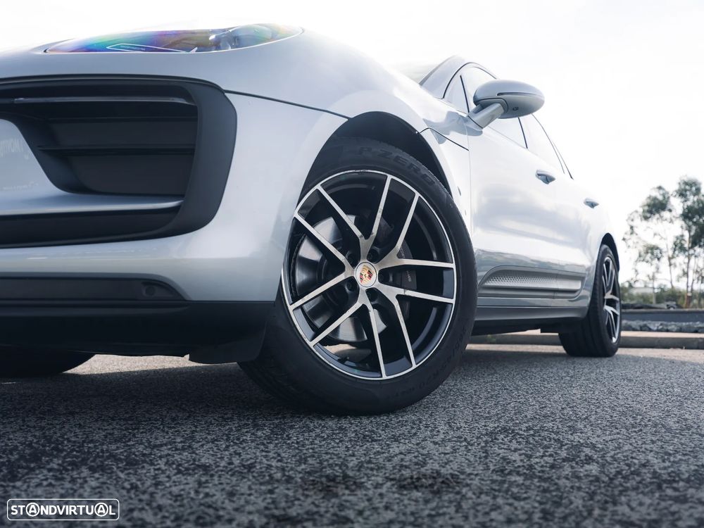 Porsche Macan - 25