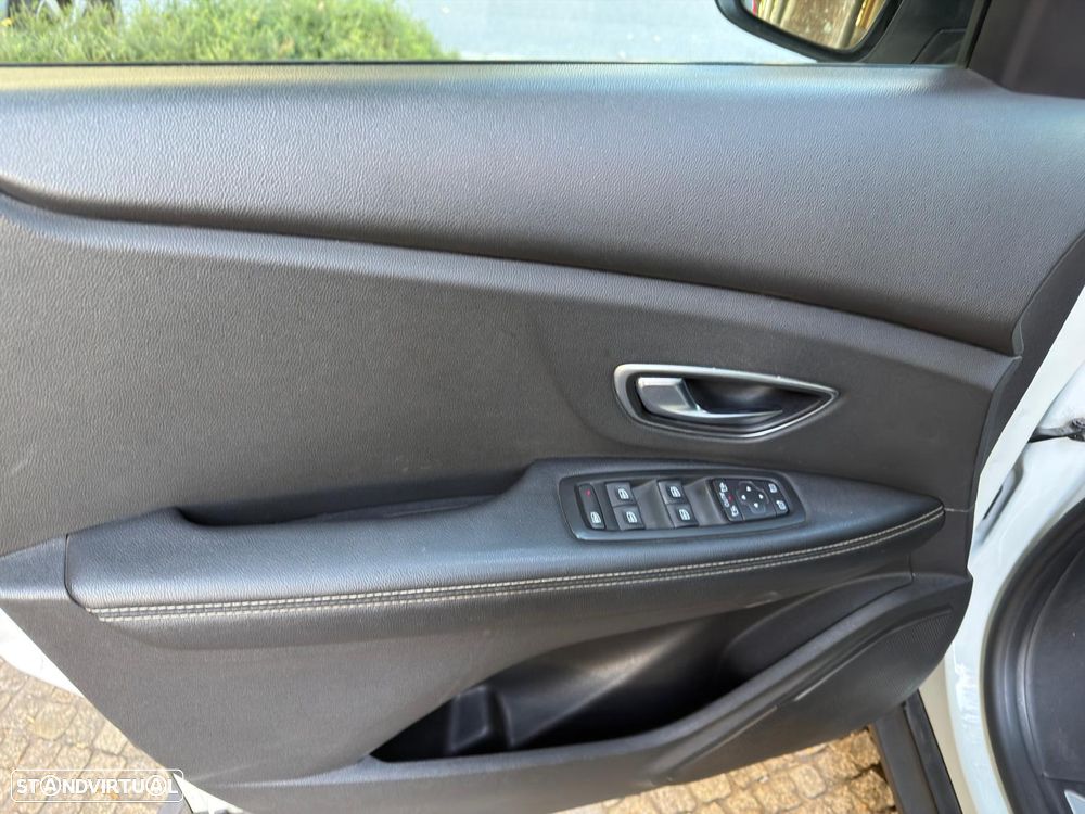 Renault Grand Scénic 1.7 Blue dCi Limited - 17