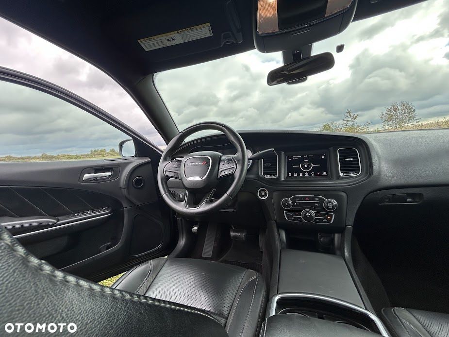 Dodge Charger 5.7 R/T - 24