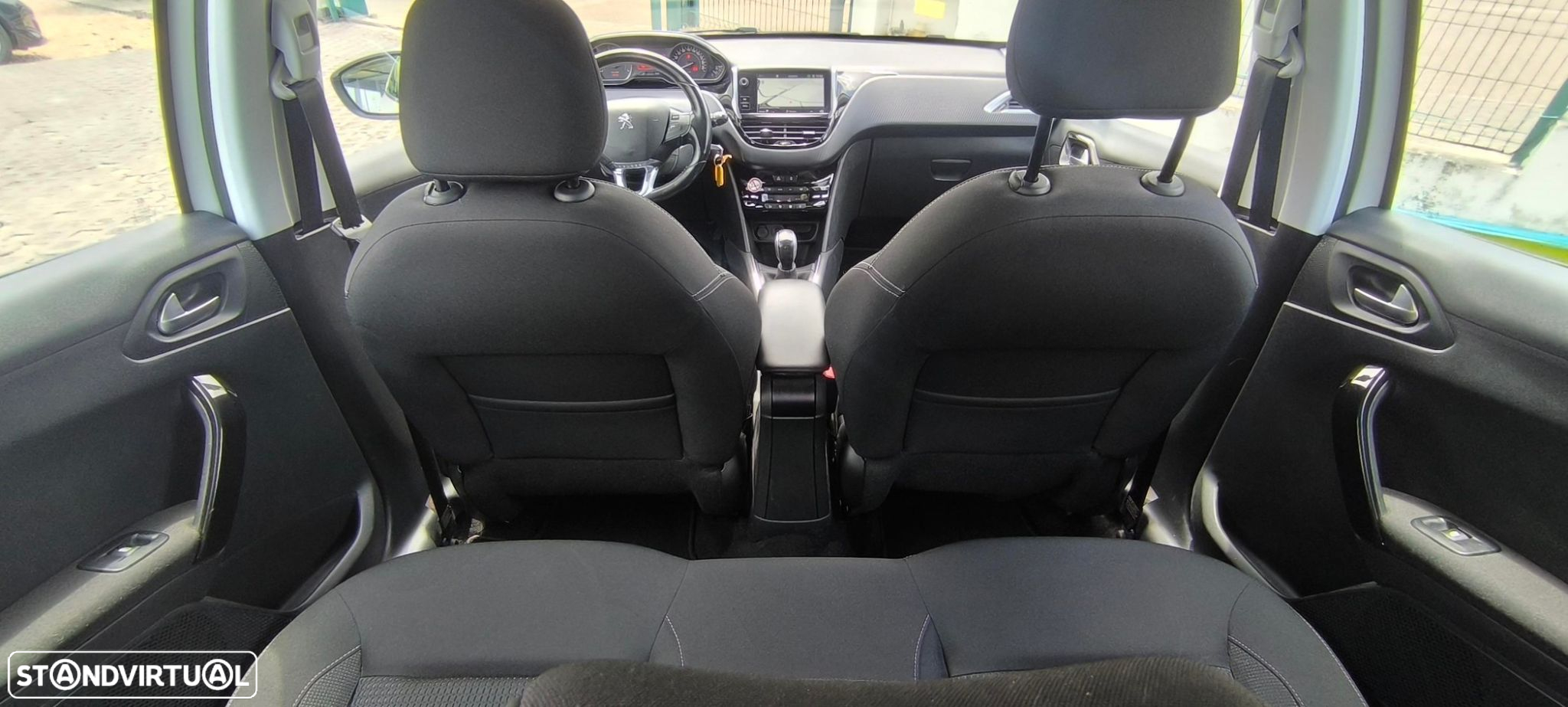 Peugeot 208 1.2 PureTech Allure - 30