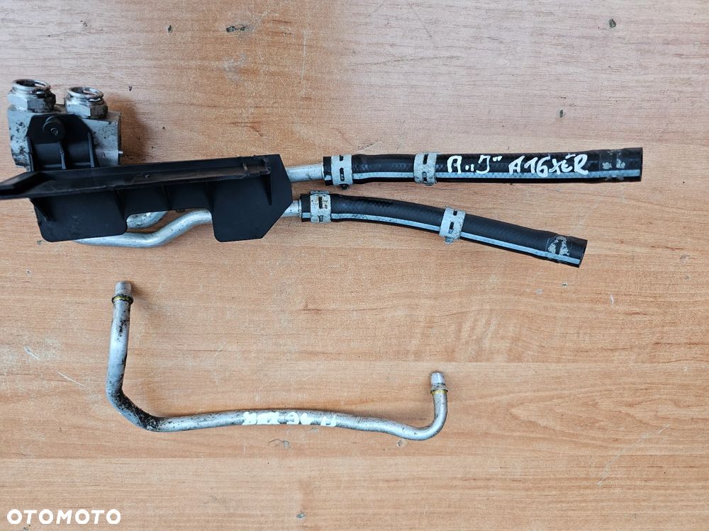 PRZEWÓD PRZEWODY RURKI CHŁODNICY CHŁODNICZKI OLEJU OPEL ASTRA J 1.6 B A16XER