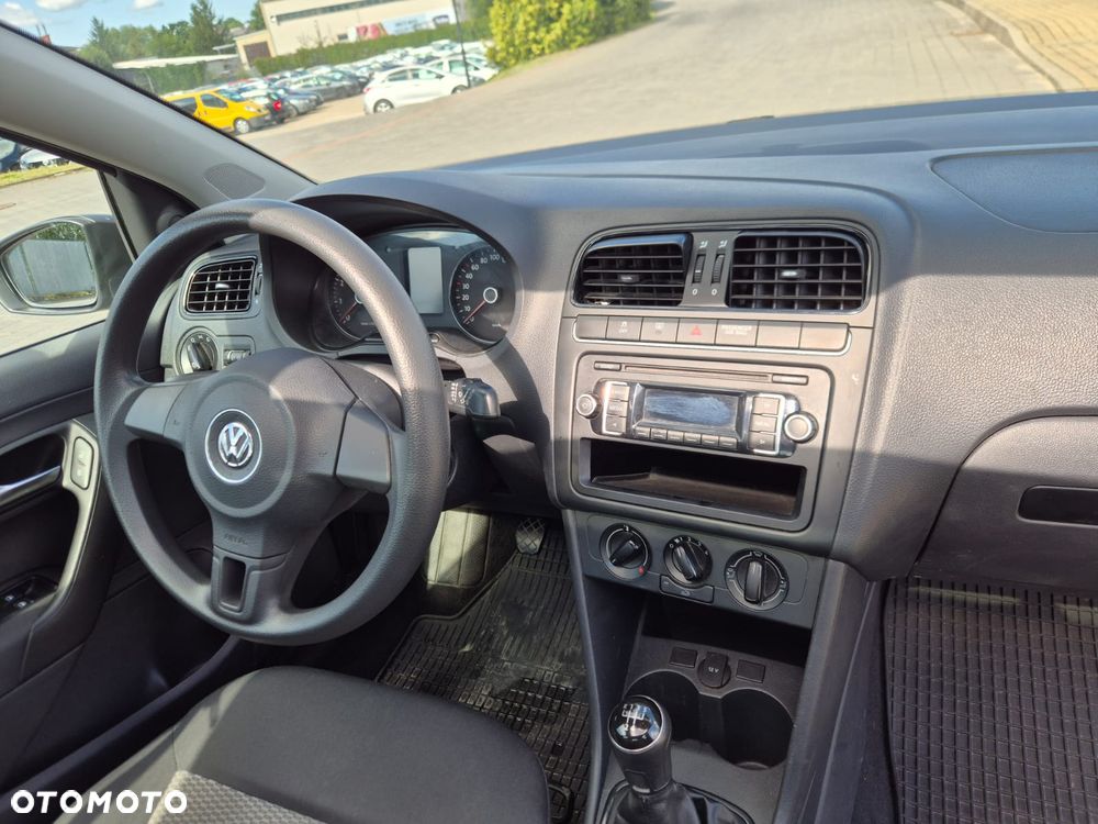 Volkswagen Polo - 12