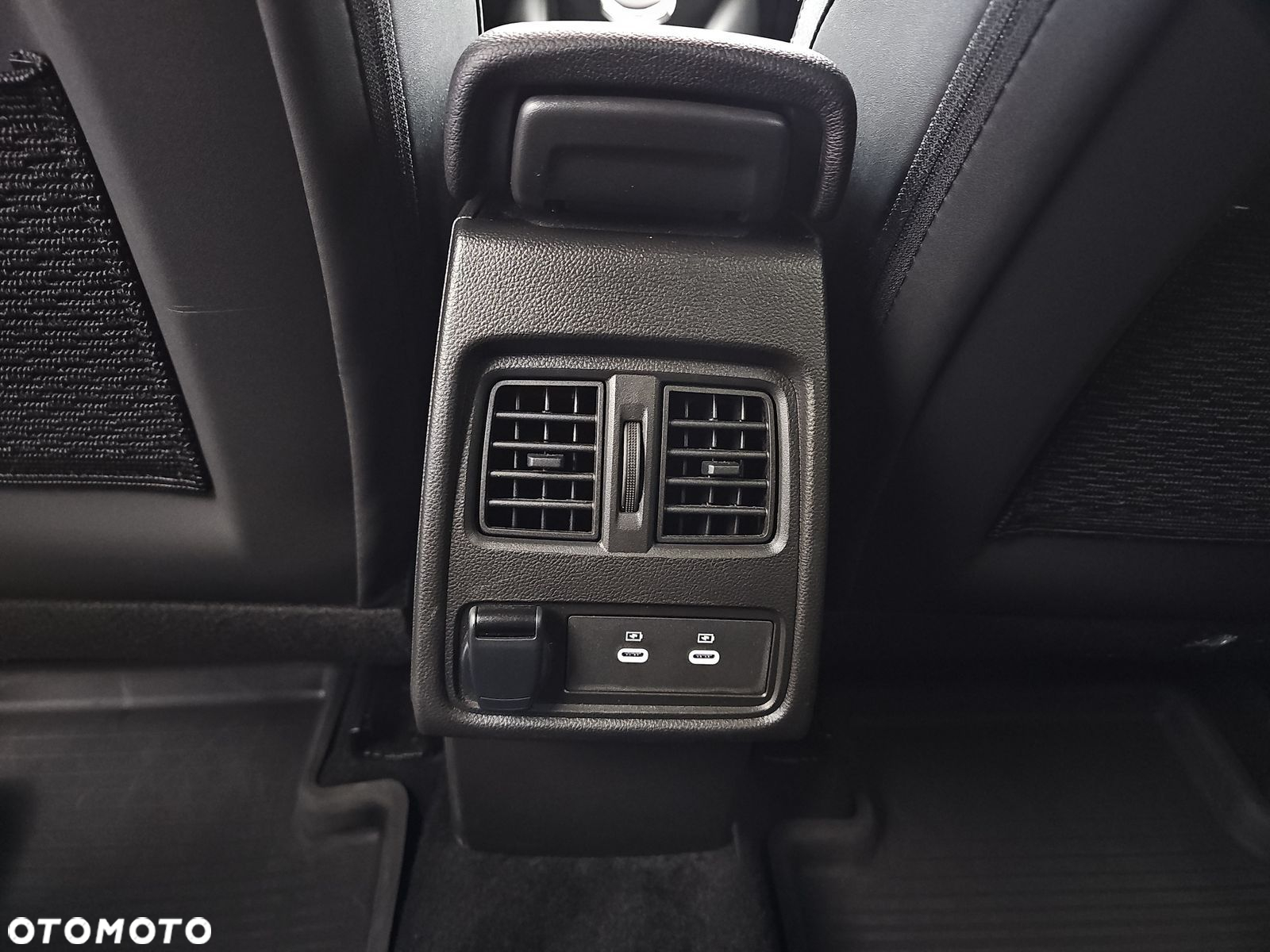 Renault Symbioz 1.6 E-Tech Full Hybrid 145 Techno - 32
