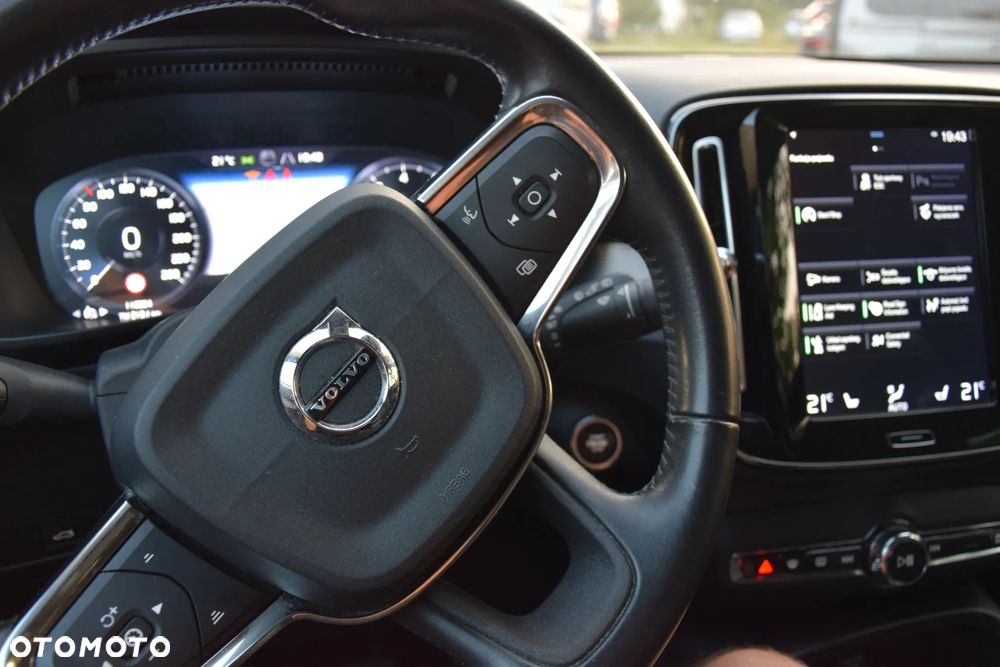 Volvo XC 40 T4 Geartronic Momentum - 26