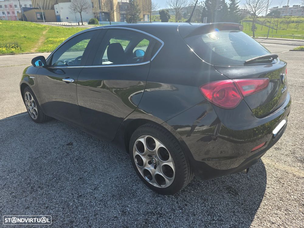 Alfa Romeo Giulietta 1.4 TB Distinctive - 4