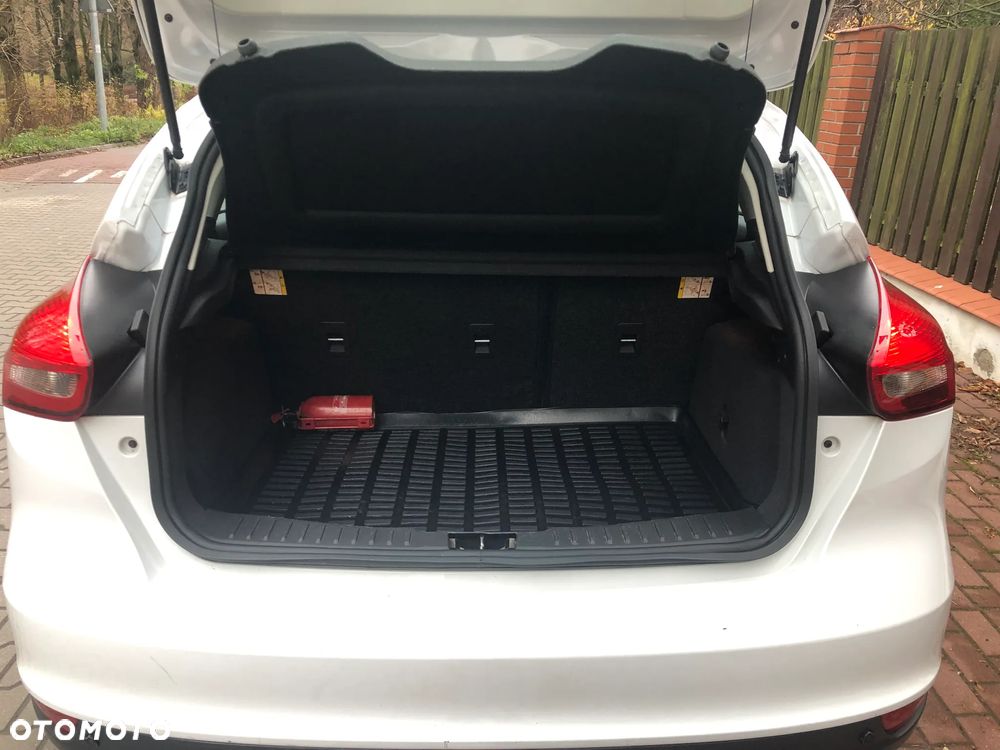 Ford Focus 1.0 EcoBoost ST-Line ASS PowerShift - 4