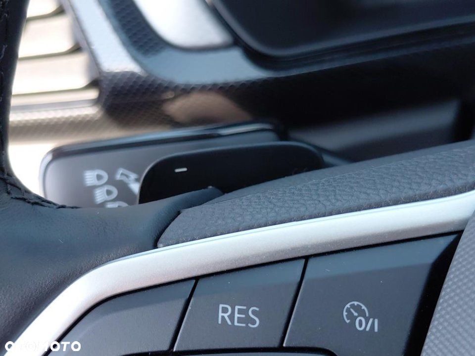 Volkswagen T-Cross - 23