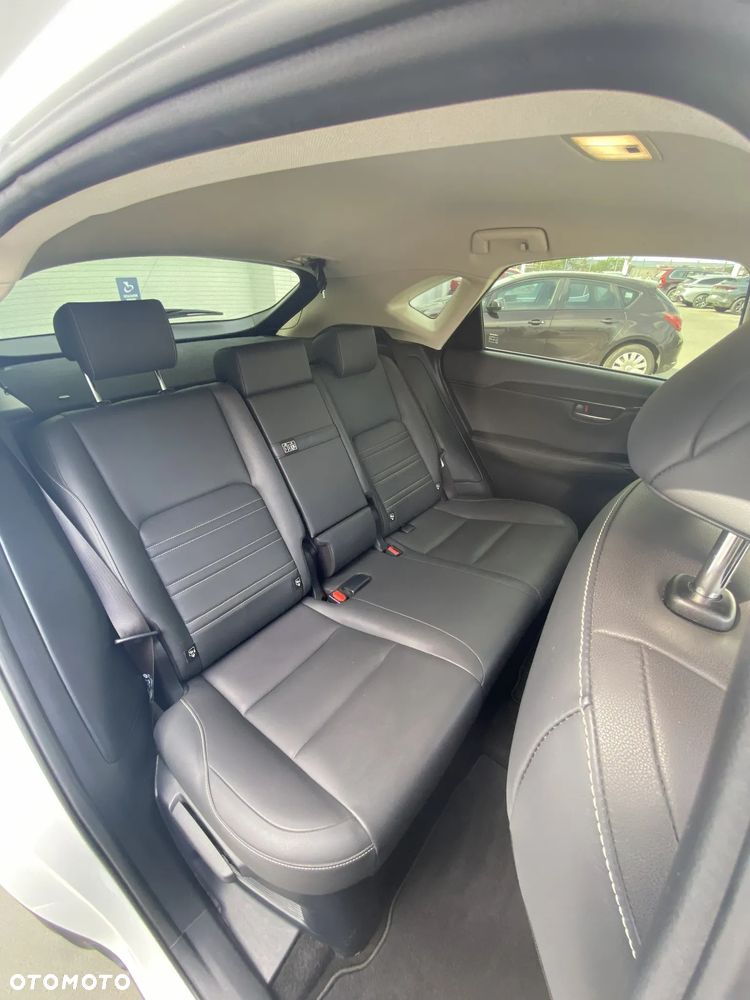 Lexus NX 200t Comfort AWD - 7