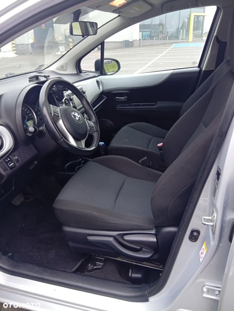 Toyota Yaris - 5