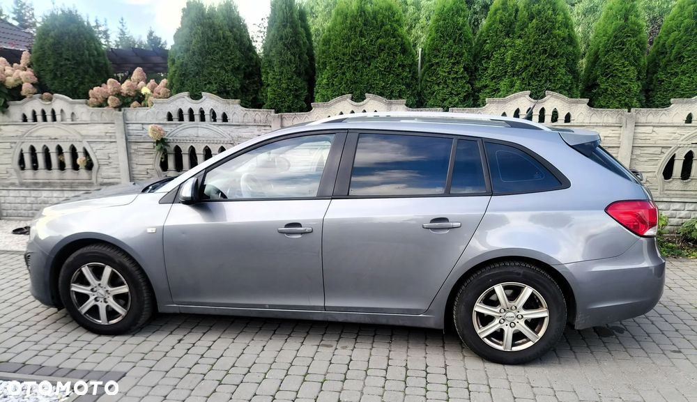 Chevrolet Cruze 1.7 D LT+ - 3