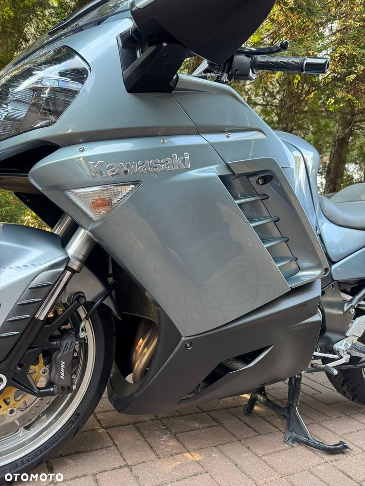 Kawasaki GTR - 15