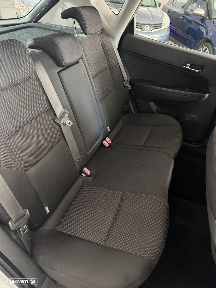 Hyundai i30 1.6 CRDI Comfort DPF - 21