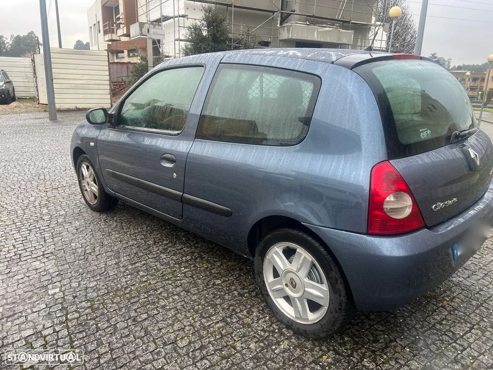 Renault CLIO STORIA - 16