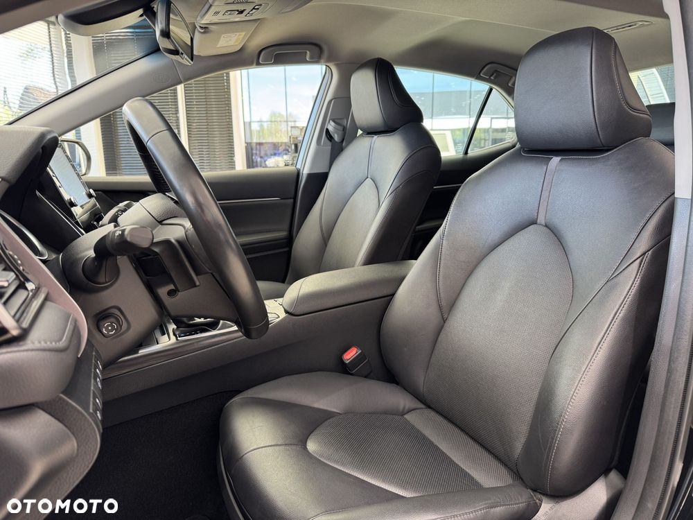Toyota Camry 2.5 Hybrid Executive CVT - 10