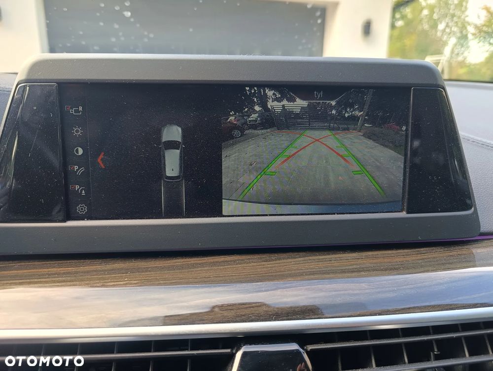 BMW Seria 5 525d Touring Luxury Line - 17