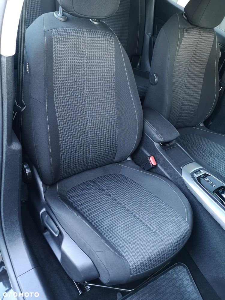 Peugeot 308 BlueHDi 130 EAT8 Active Pack - 27