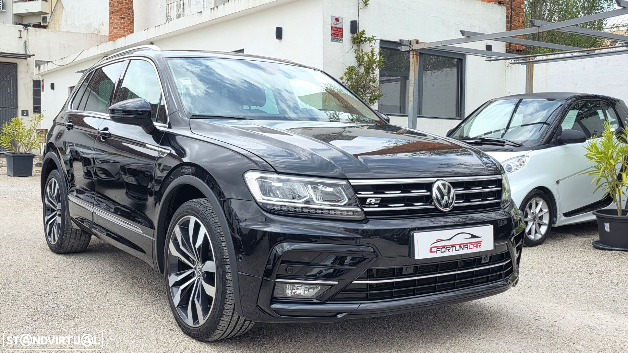 VW Tiguan 2.0 TDI R-Line - 3
