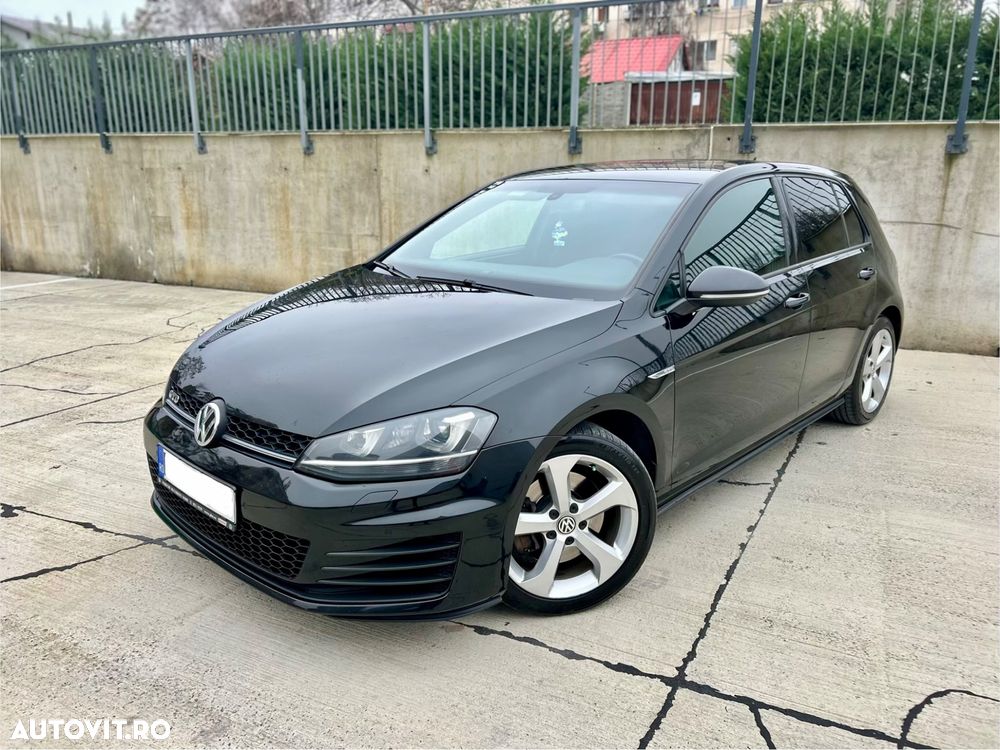 Volkswagen Golf 2.0 TDI DPF BMT DSG GTD - 2