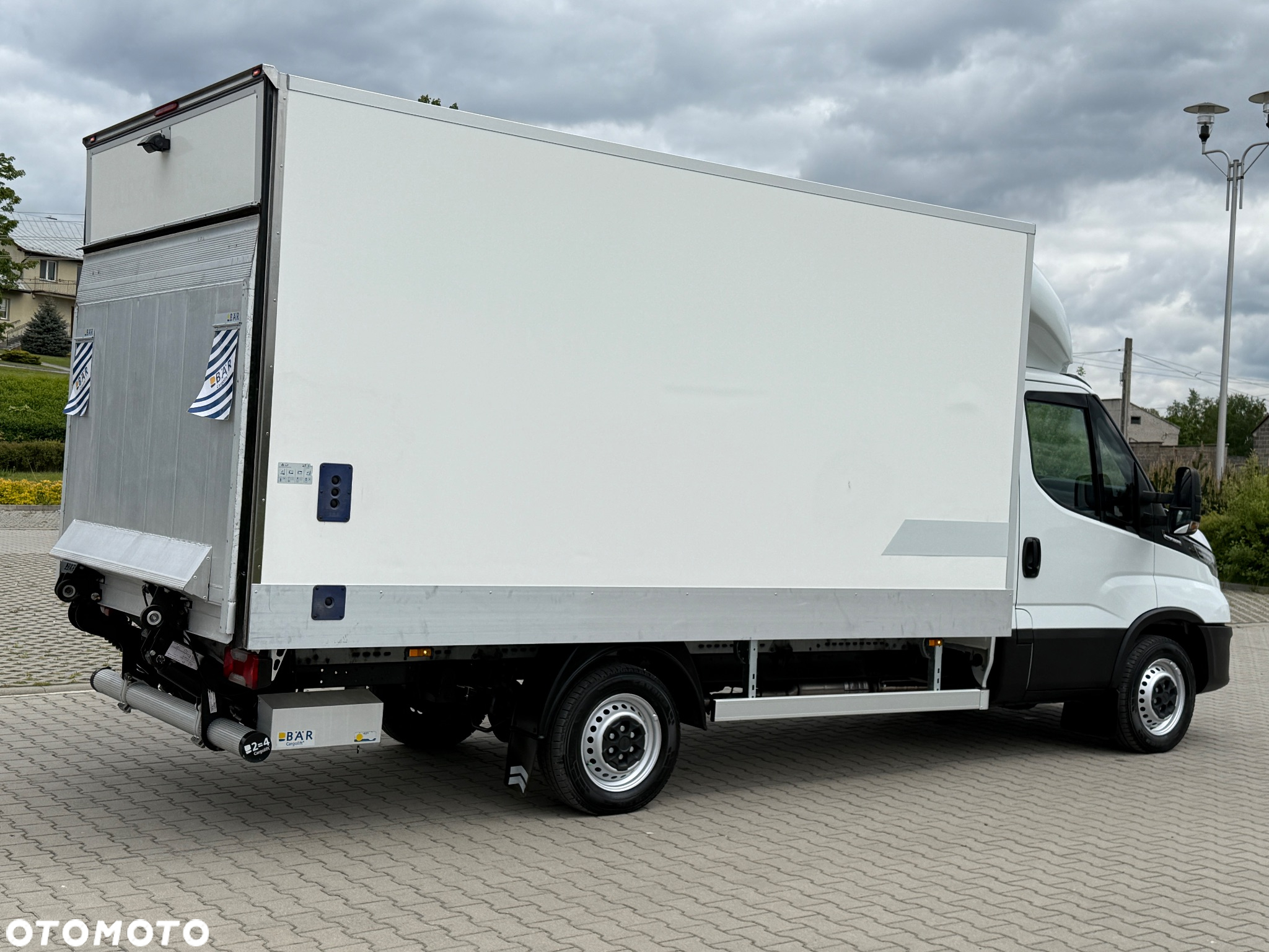 Iveco DAILY 35-160 160KM Hi Matic *Resor+Poduszka* Full LED Kontener * Izoterma +Winda 750KG SUPER STAN!!! - 3