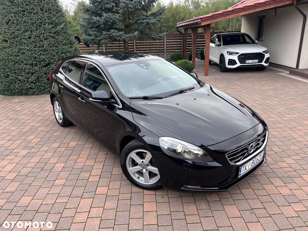 Volvo V40 D2 Momentum - 33