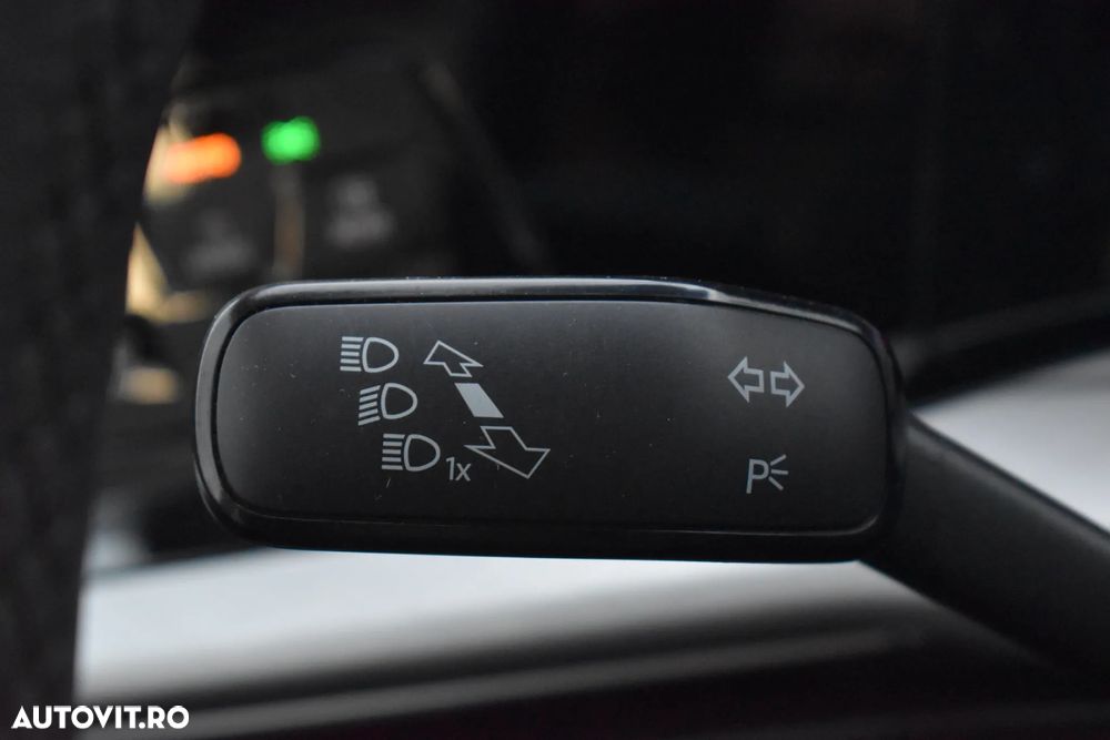 Volkswagen Golf 1.0 TSI Life - 37