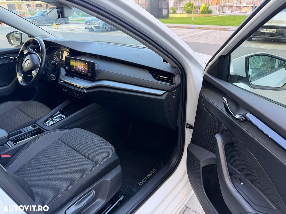 Skoda Octavia 2.0 TDI DSG Style - 5