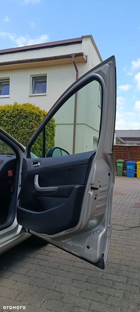 Peugeot 308 - 13