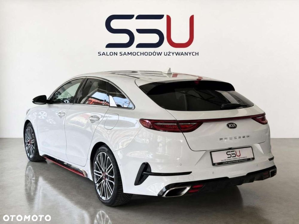 Kia ProCeed - 15