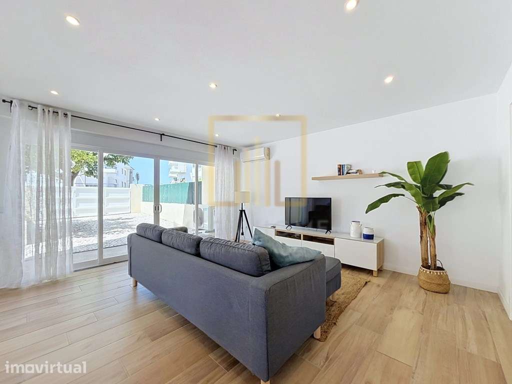 T1+1 totalmente renovado, com 2 casas de banho, quintal e estaciona... - Grande imagem: 2/13