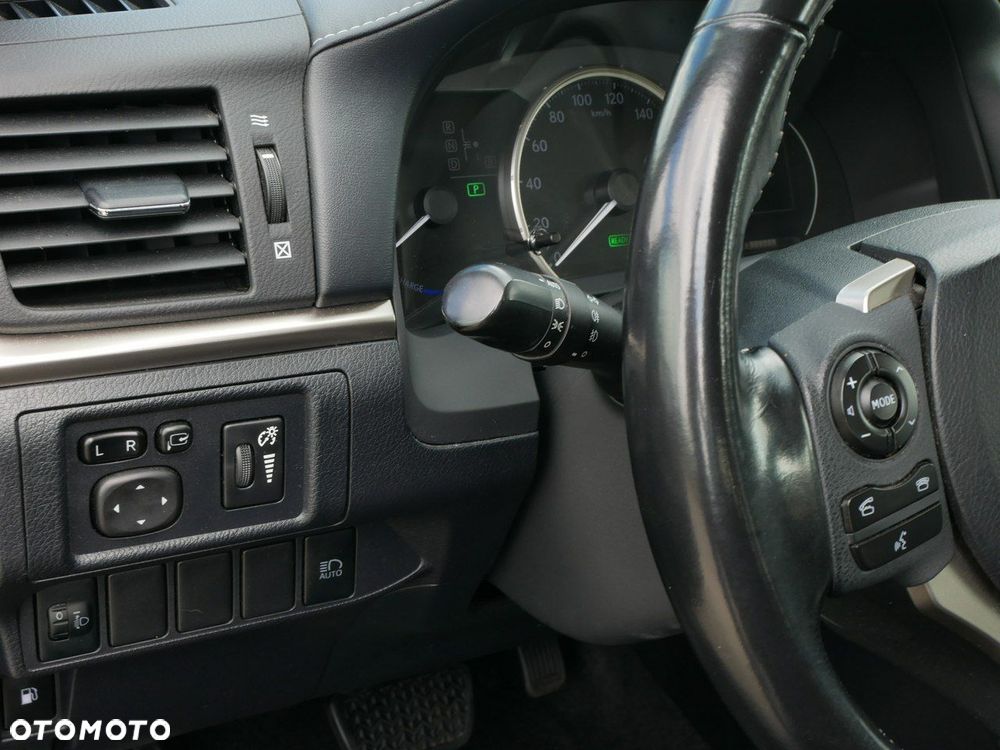 Lexus CT 200h - 15