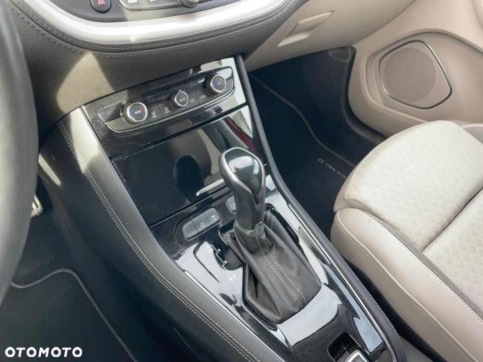 Opel Grandland X - 10