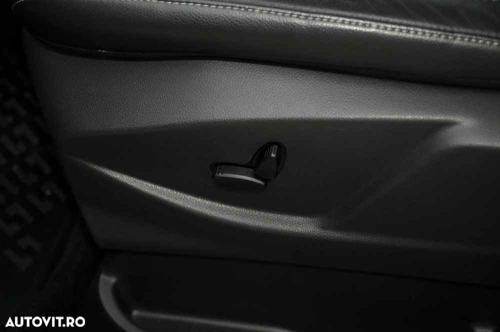 Ford C-Max 2.0 TDCi Powershift Titanium - 23