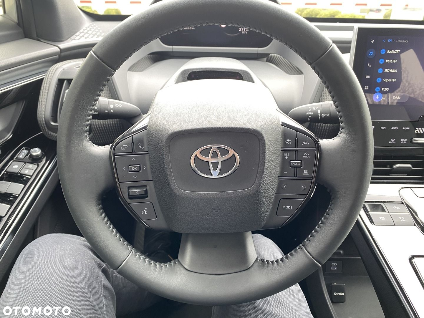 Toyota bZ4X 71.4kWh 4x4 Prestige - 10