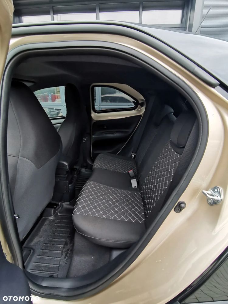 Toyota Aygo X 1.0 VVT-i Executive - 7