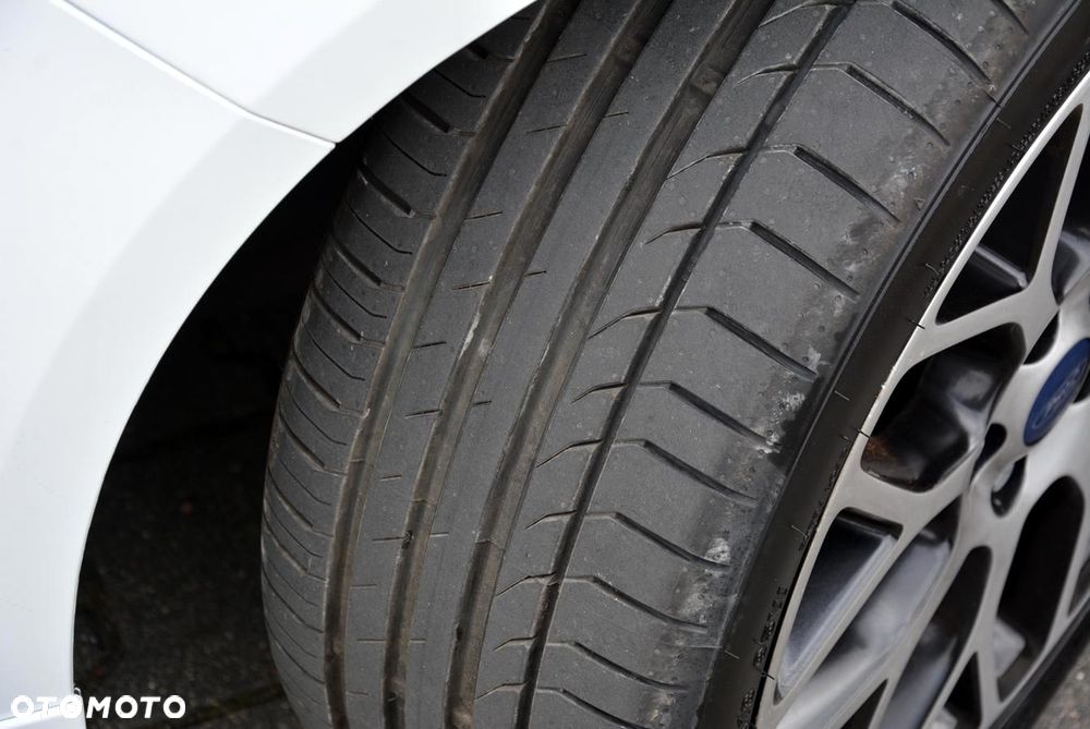 Ford Focus 1.6 EcoBoost Start-Stopp-System Titanium - 37