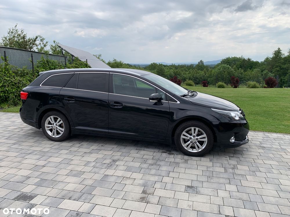 Toyota Avensis - 4