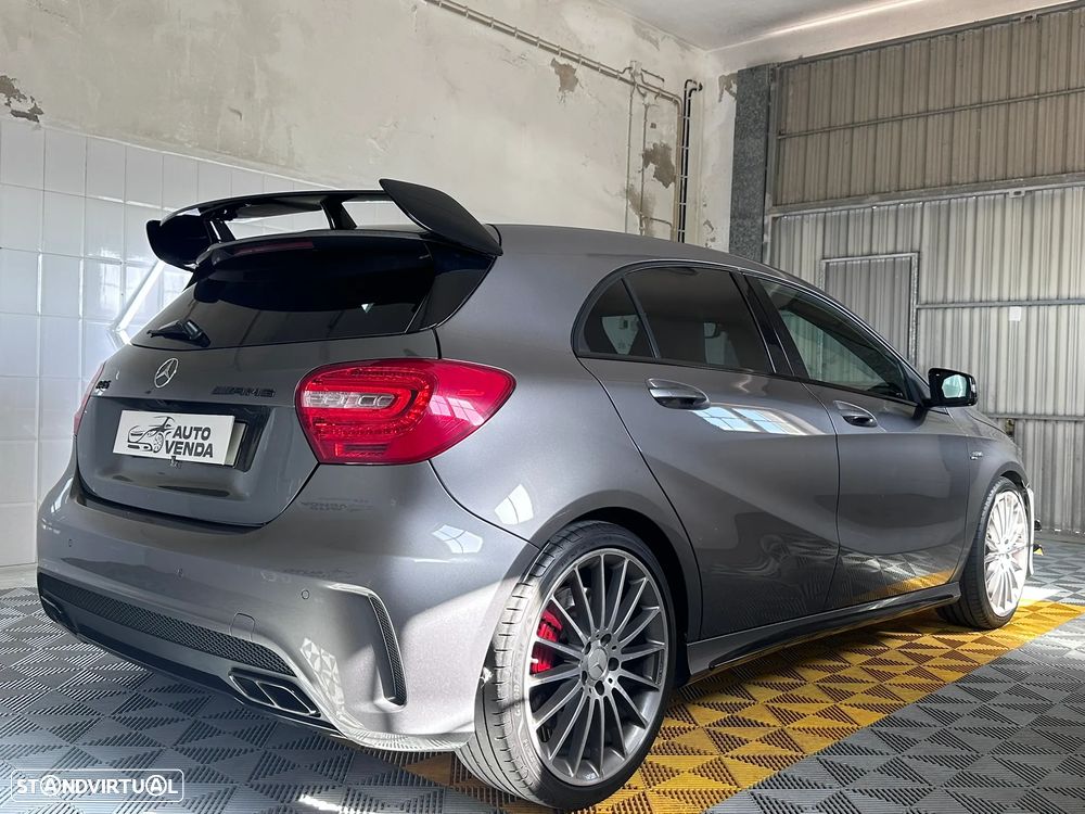 Mercedes-Benz A 45 AMG 4Matic Speedshift 7G-DCT - 4