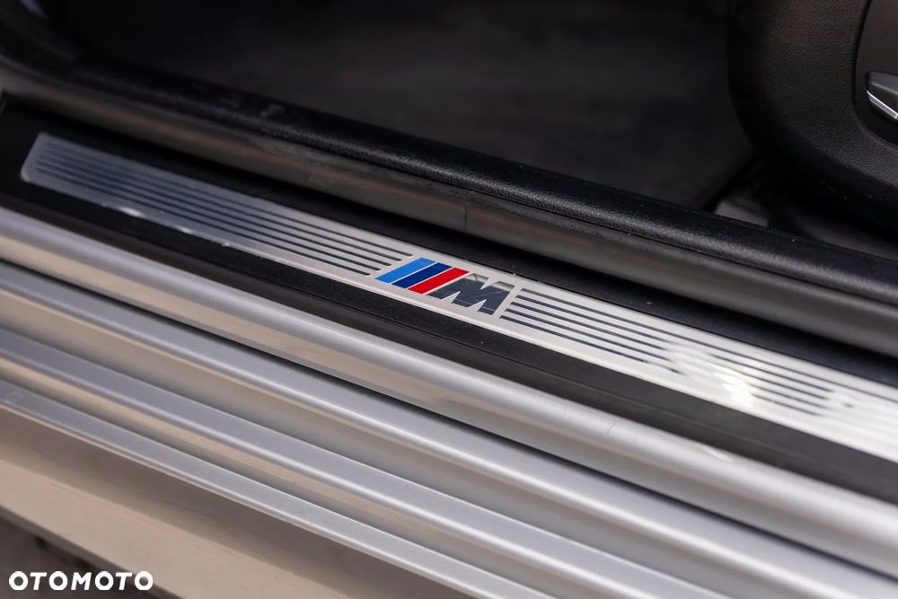 BMW Seria 5 520d xDrive - 15