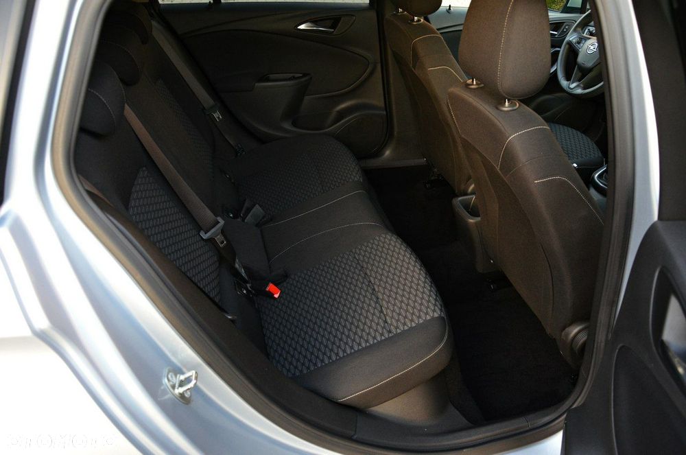 Opel Astra 1.6 CDTI Sports Tourer Active - 33