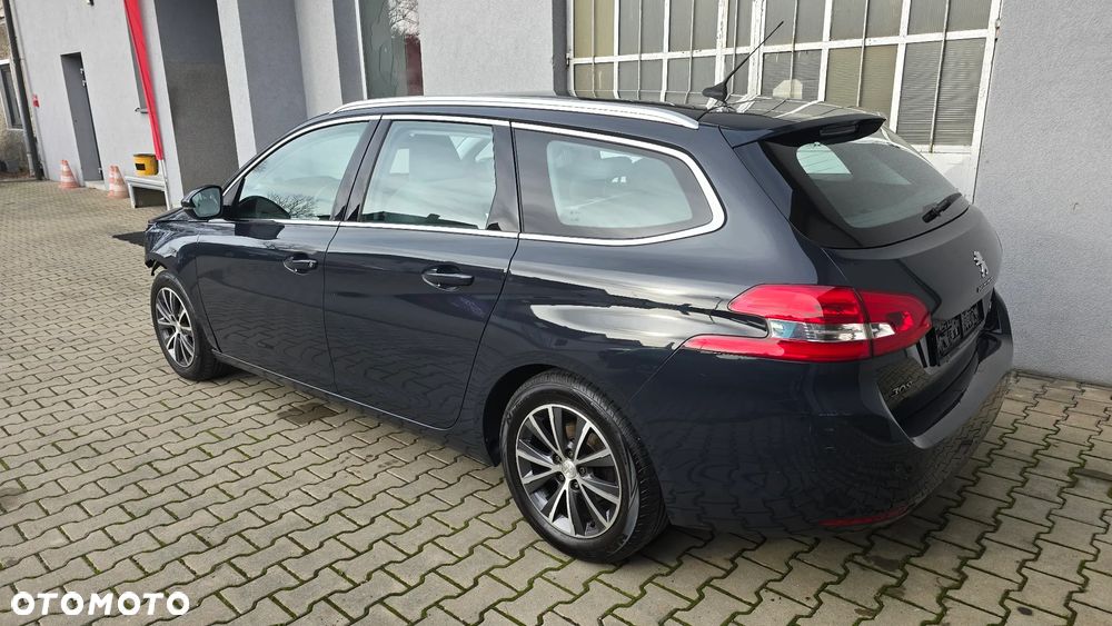 Peugeot 308 130 e-THP Stop & Start Access - 14