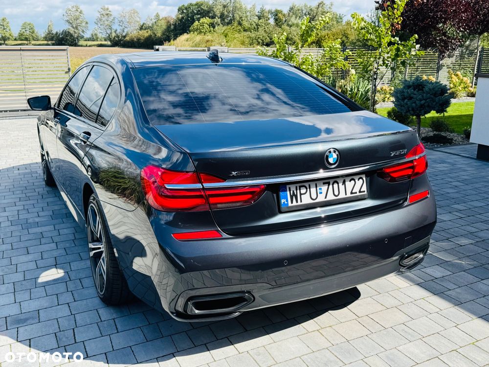 BMW Seria 7 750Li xDrive Edition Exclusive - 7