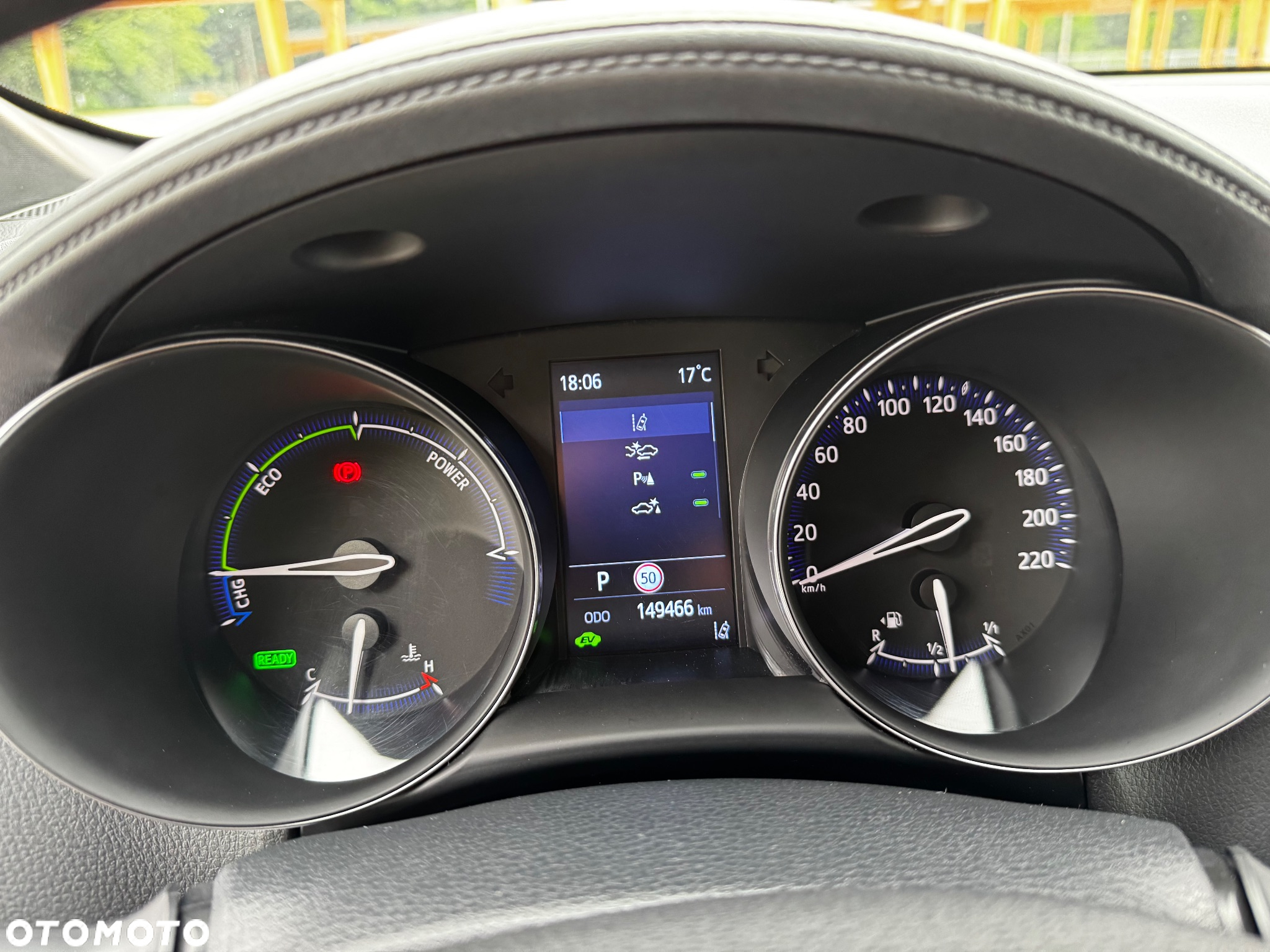 Toyota C-HR Hybrid Style - 10