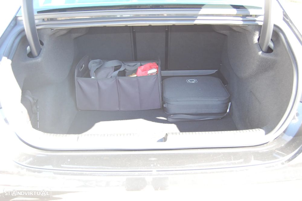 Mercedes-Benz EQE 300 Electric Art - 5