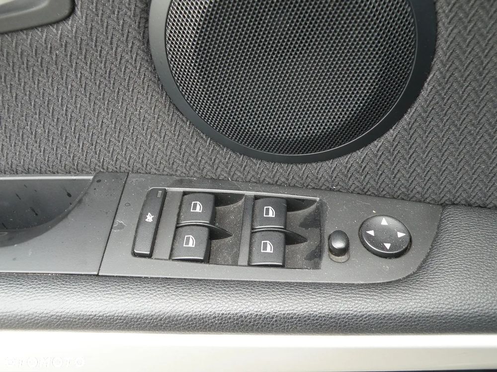 BMW Seria 3 318d - 9