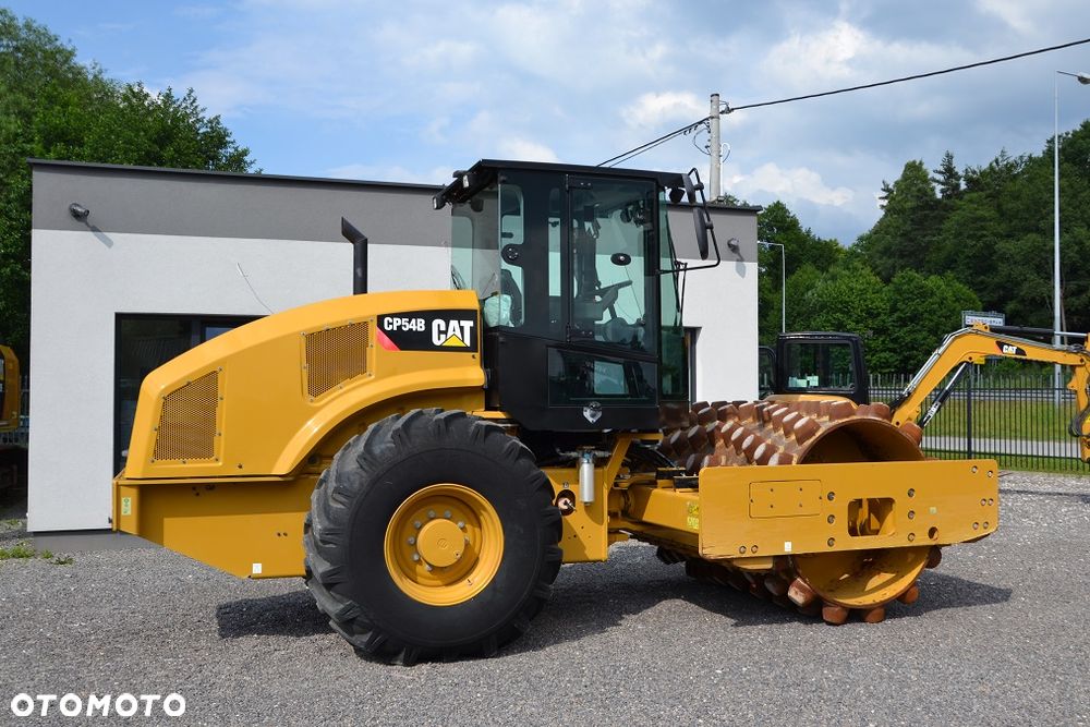 Caterpillar CP 54B - 11
