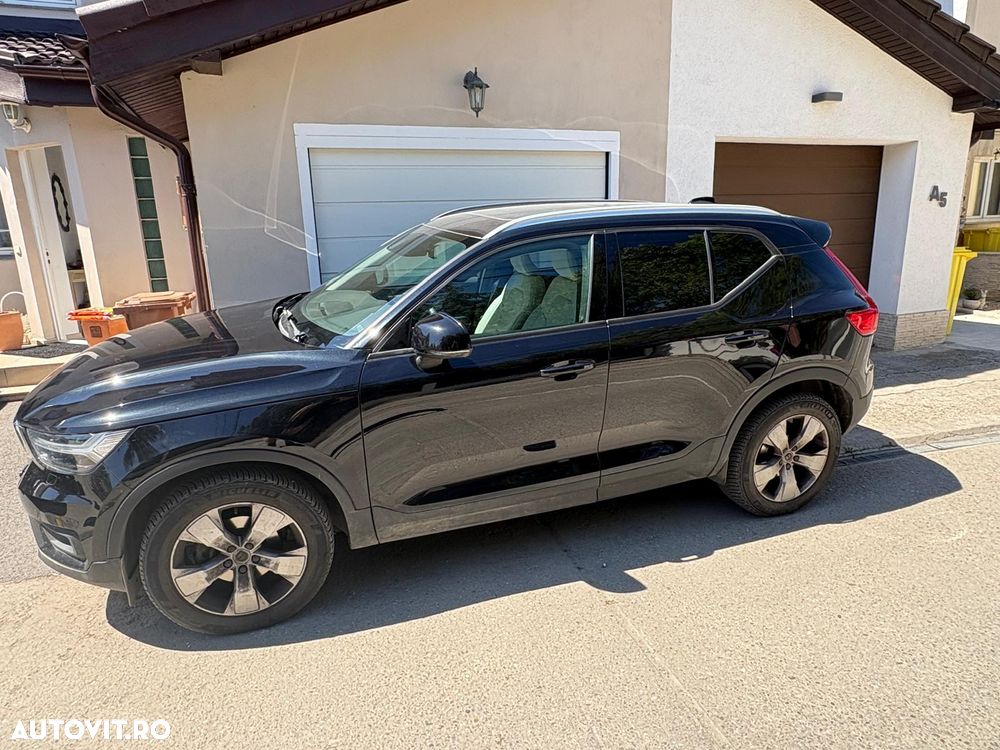 Volvo XC 40 T3 AT8 Momentum Pro - 1