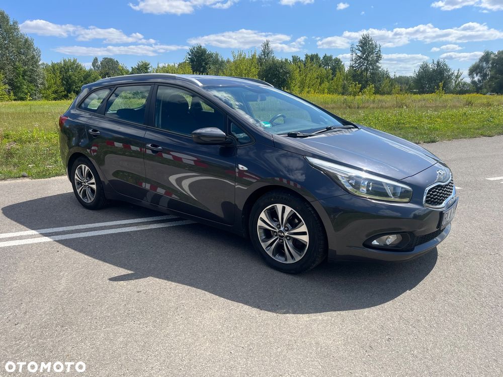 Kia Ceed 1.6 CRDi 128 ISG Edition 7 - 4