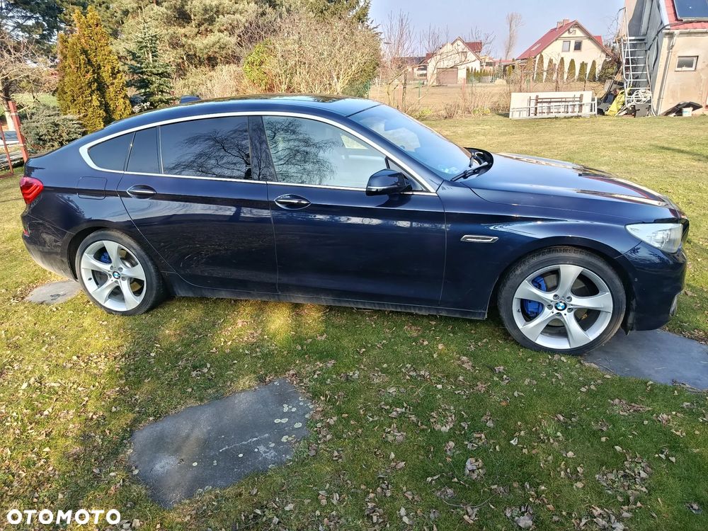 BMW 5GT - 2