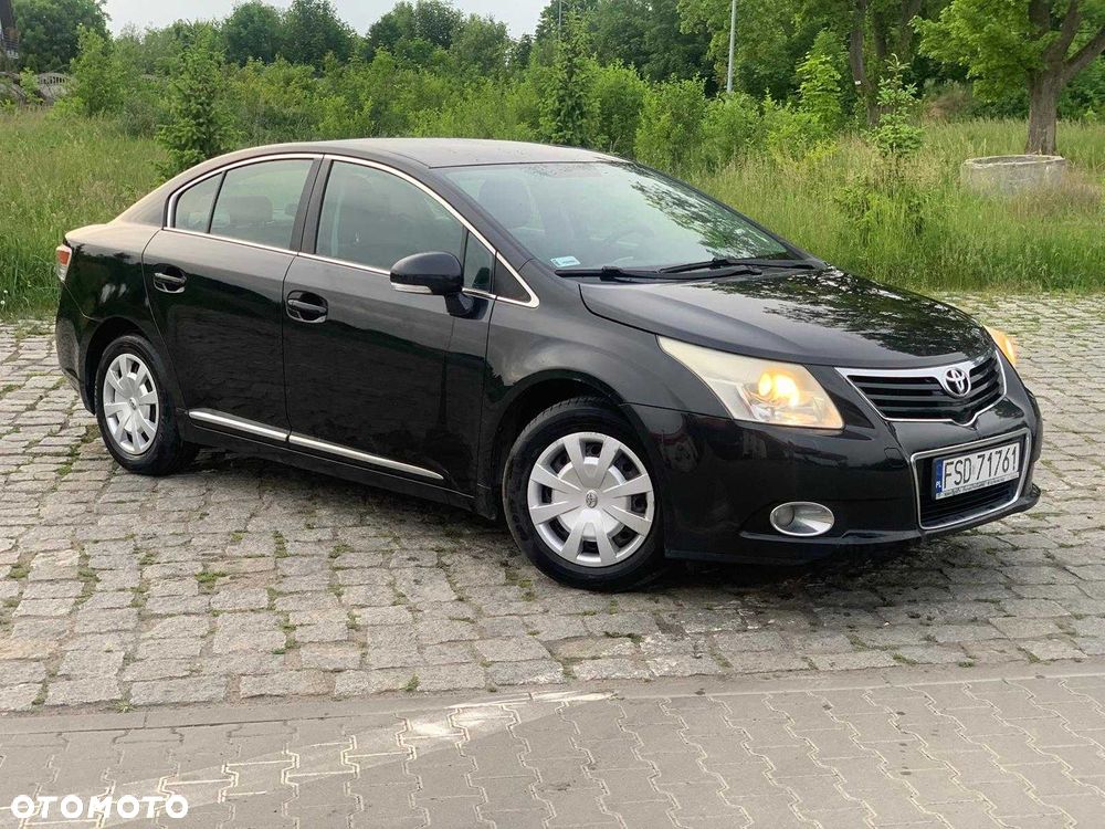 Toyota Avensis - 1